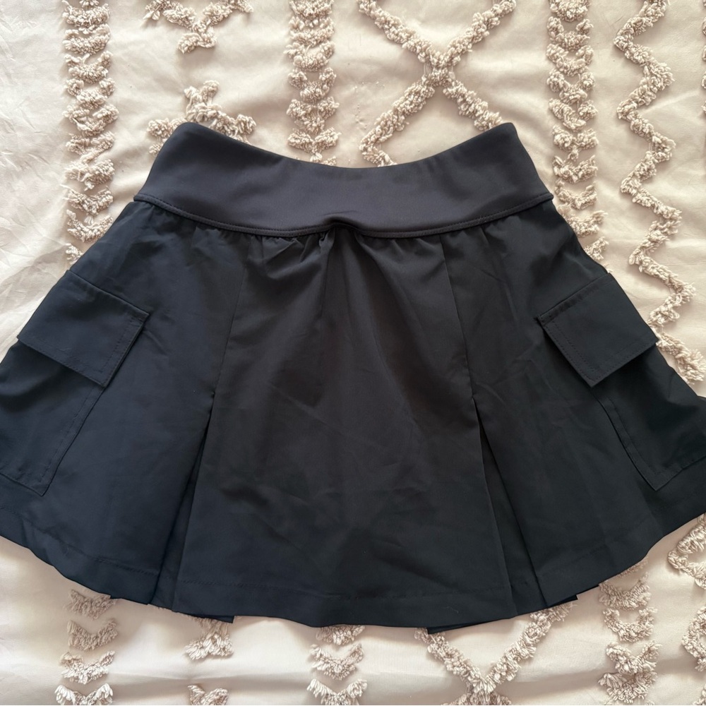 Aeropostale Black Mini Skirt with Cargo Pockets - Picture 2 of 3